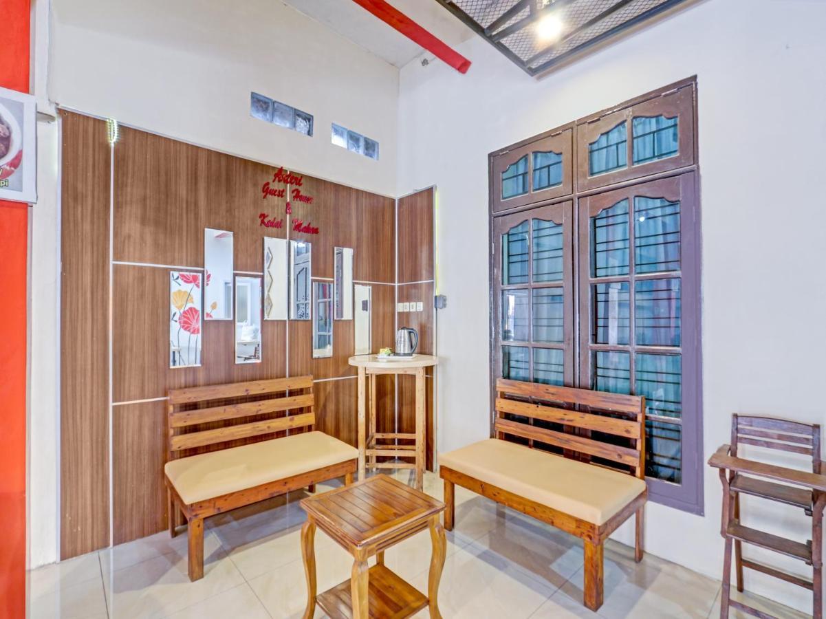 Oyo 90553 Arteri Guest House Semarang Zewnętrze zdjęcie