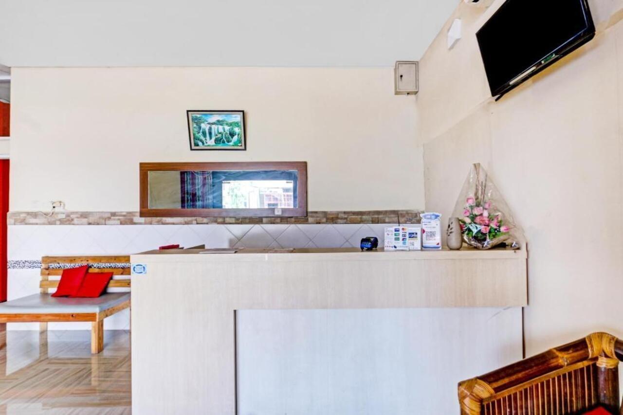 Oyo 90553 Arteri Guest House Semarang Zewnętrze zdjęcie